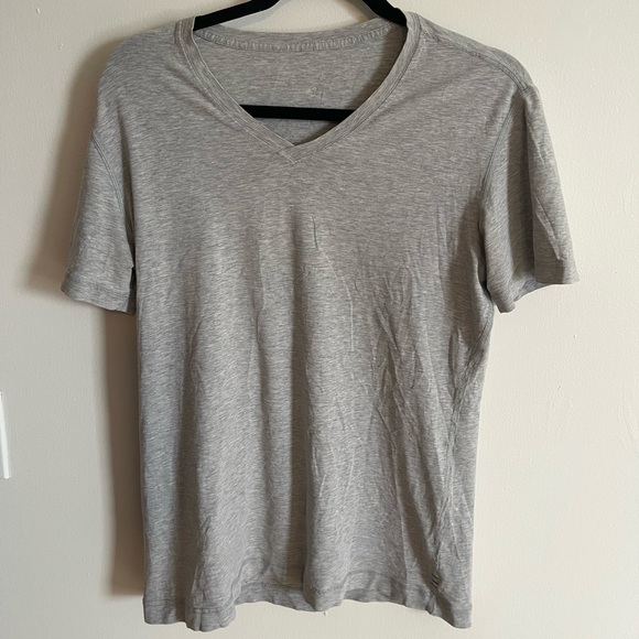 Lululemon V-neck T-shirt in Gray Size is Unknown - Picture 3 of 4